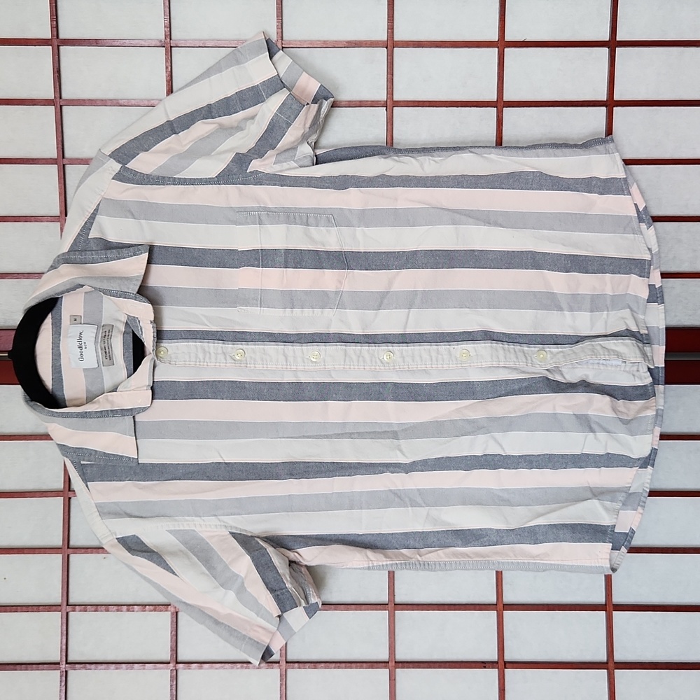 Vintage Goodfellow & Co Pink/gray striped short-sleeved button-down shirt Boys M